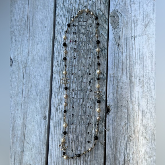 Chanel Necklace - Picture 5 of 9